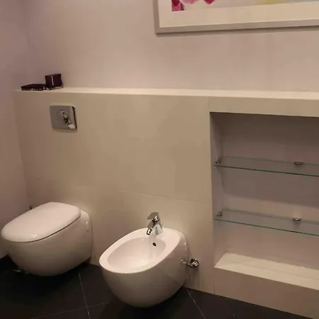 Presidental Serviced Main Square A/c 3bedroom Parking