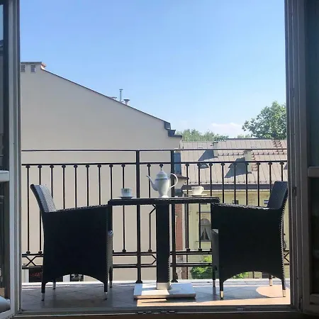 Presidental Serviced Main Square A/c 3bedroom Parking Apartment *