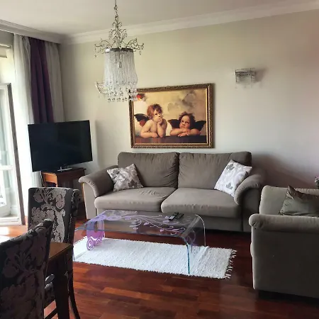 Presidental Serviced Main Square A/c 3bedroom Parking *