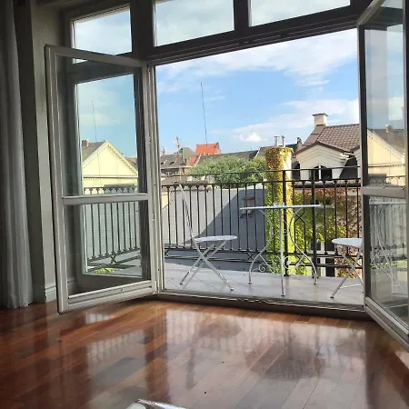 Presidental Serviced Main Square A/c 3bedroom Parking Apartment